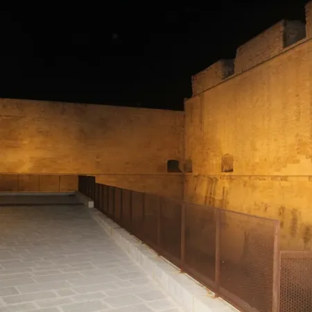 Porta Deuropa Panzió Lecce