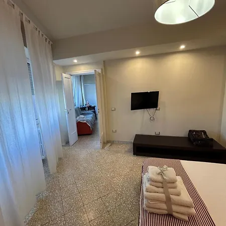 住宿加早餐酒店 Porta Deuropa 3*