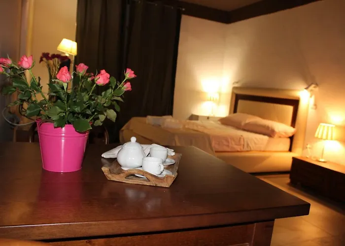 Porta Deuropa לינה וארוחת בוקר 3*